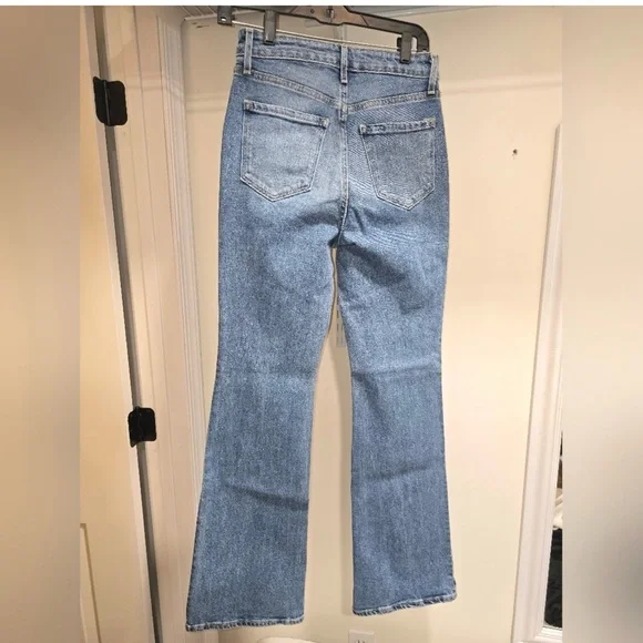 New Old Navy Flare Jeans Higher Rise Size 2 - Picture 2 of 3